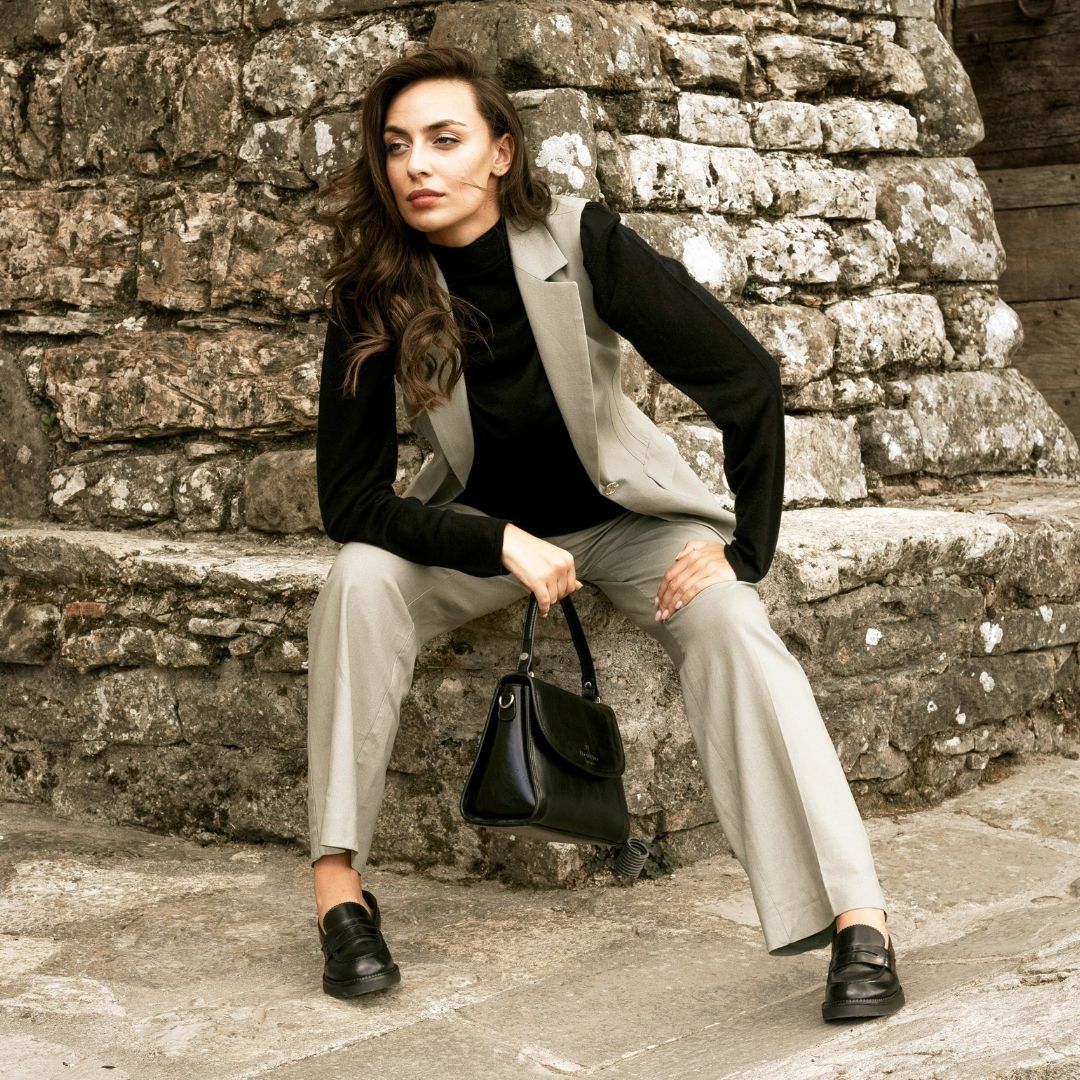 Mocassino da donna fondo robusto in pelle spazzolata nero - immagine 3