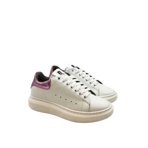 B68 Iconic White/Pink