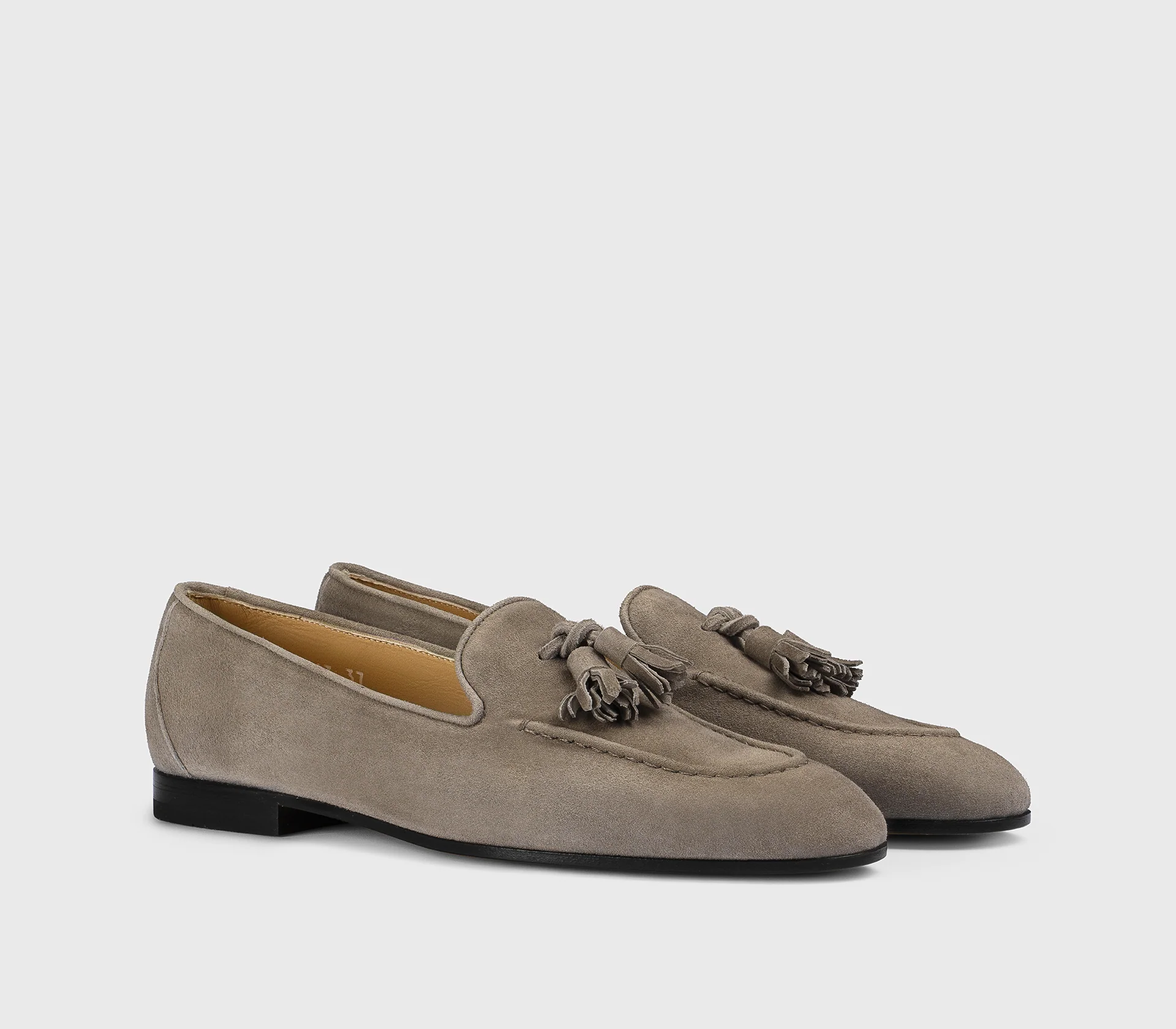 DD8313MEGNUF278NN45 - Mocassino con nappine in suede grigio caldo - immagine 4