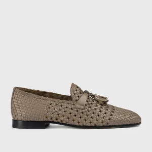 DD8875MEGNUZ280NM20 - Mocassino con nappine in pelle traforata fango