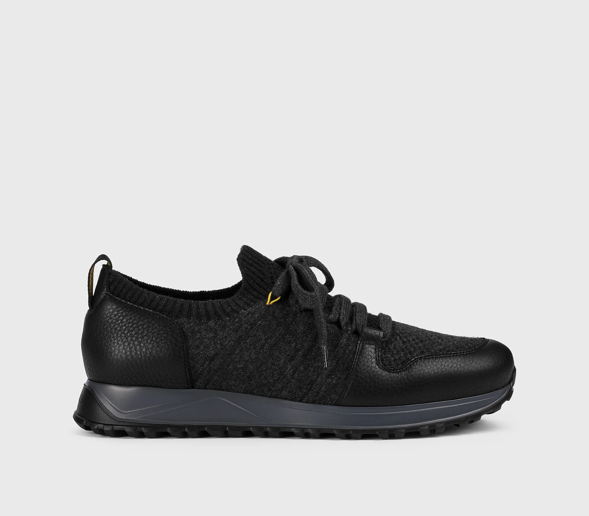 DU3221SYDNPX783RN00 - Sneaker bimateriale nera