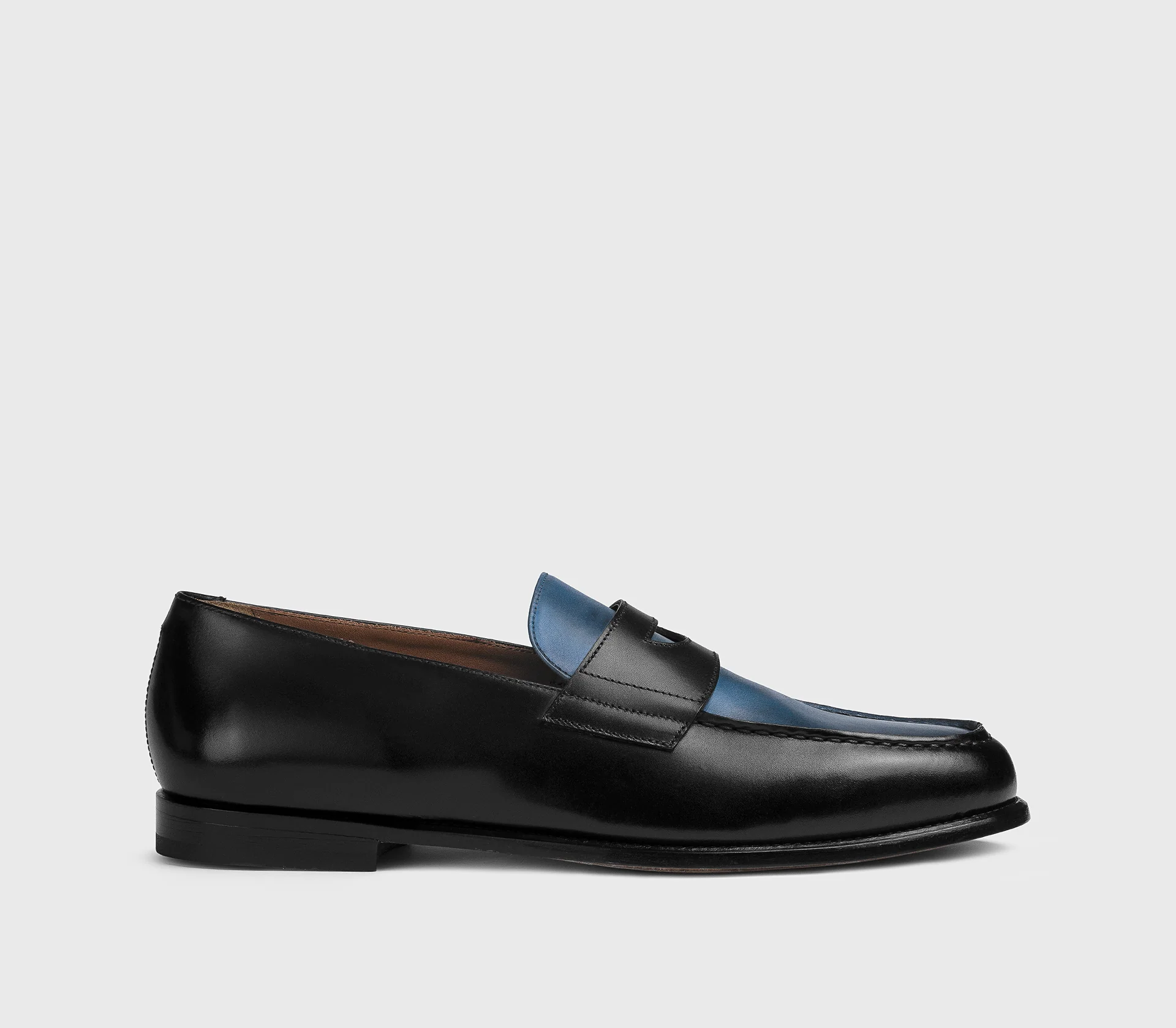 DU3260MARIPF326NN02 - Mocassino "Mario 50" in pelle bicolore nero e azzurro - immagine 2
