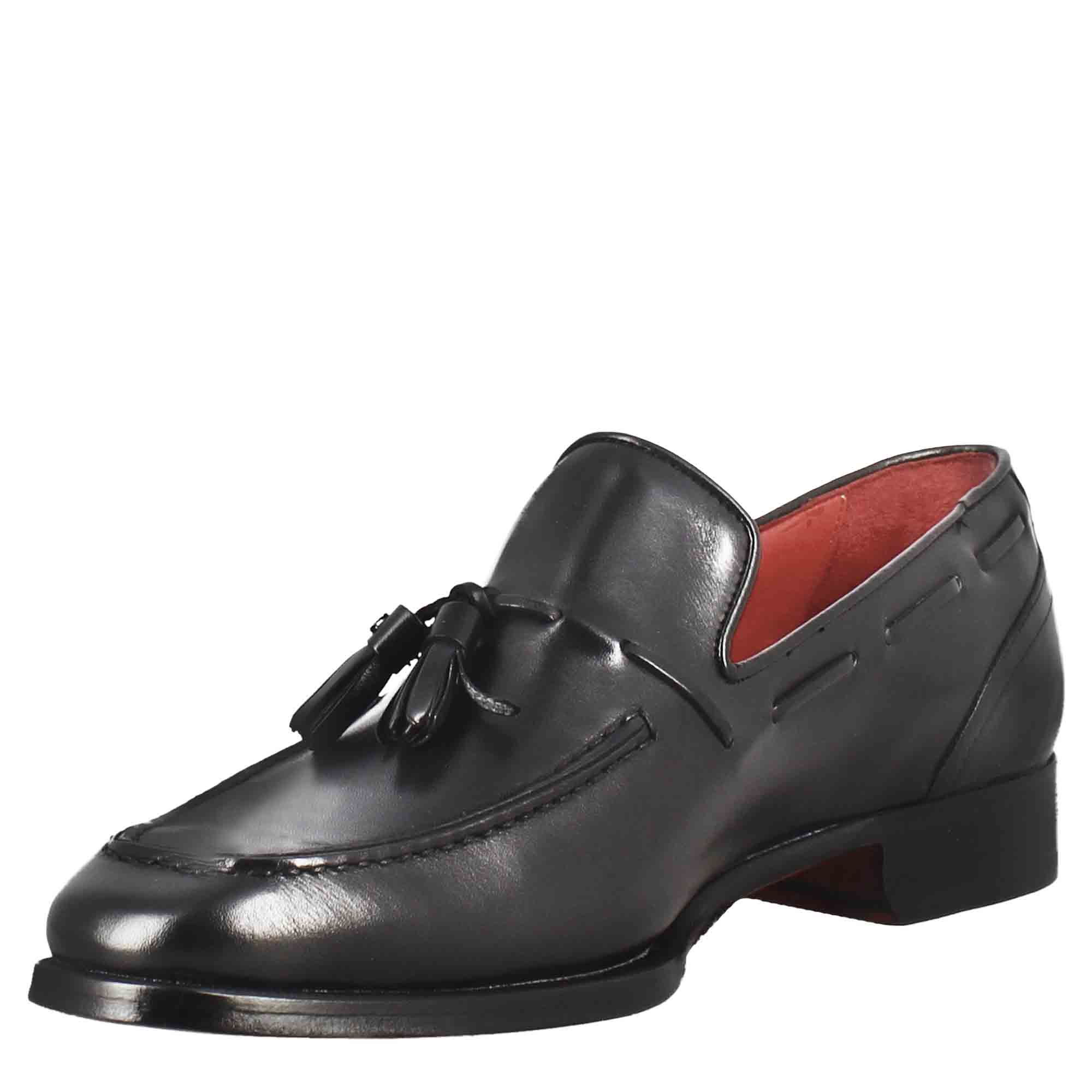 Mocassino con nappine da uomo in colore nero con punta squadrata - immagine 5