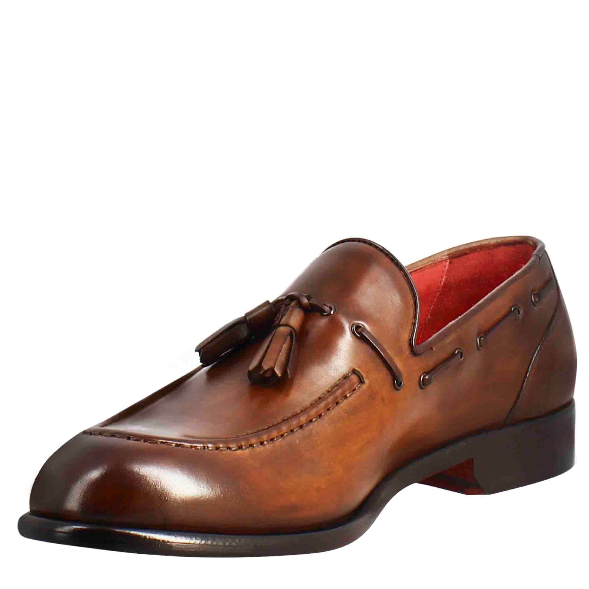 Mocassino con nappine da uomo in pelle colore marrone chiaro - immagine 5