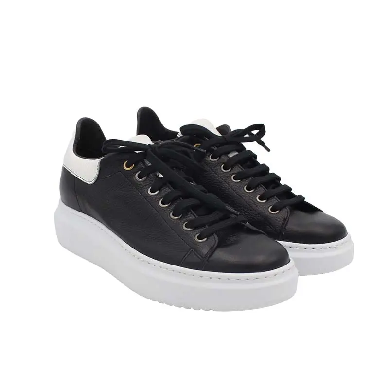 Sneaker 520 Black&White - immagine 2