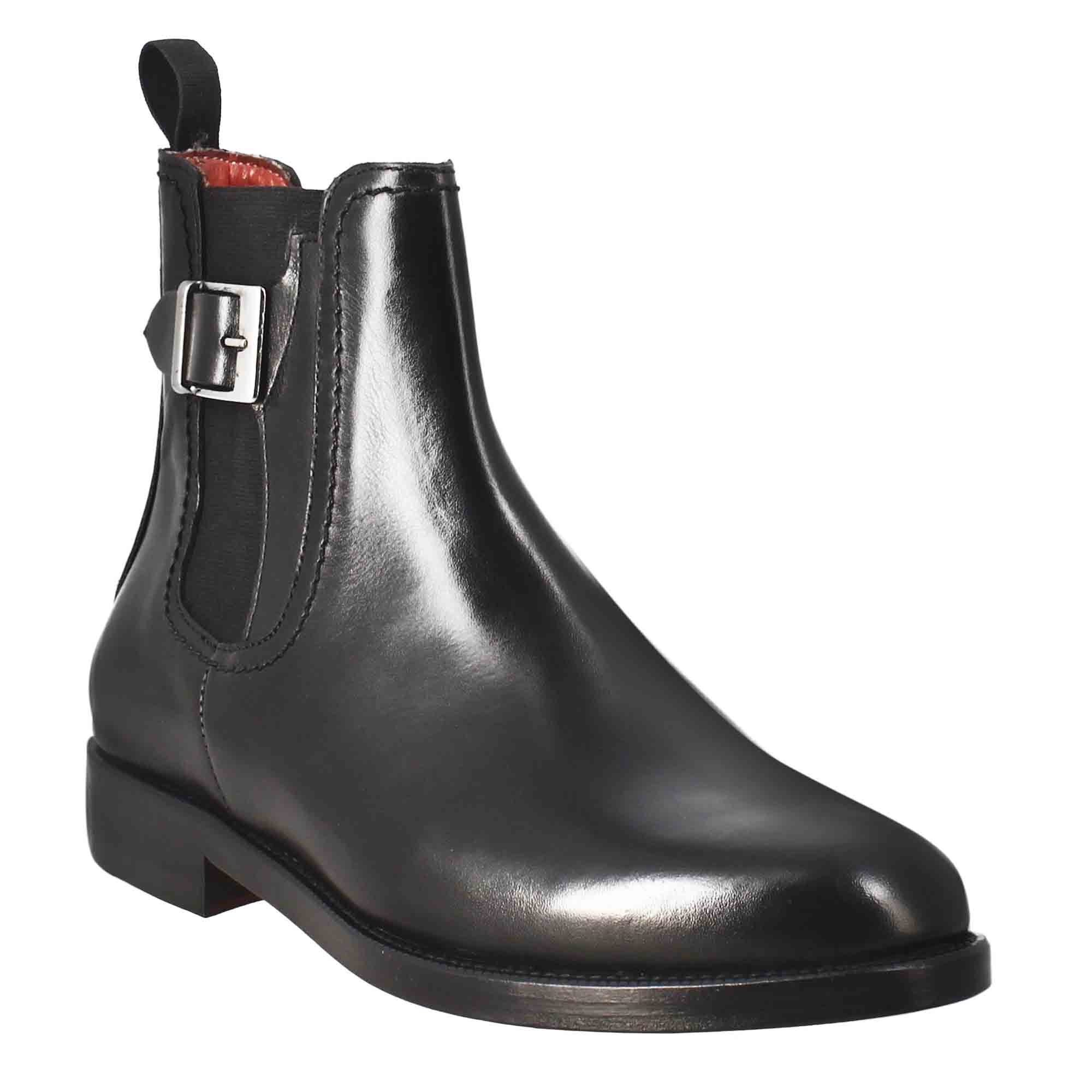 Stivaletto da donna liscio con tacco basso in pelle liscia colore nero con fibbia laterale - immagine 2