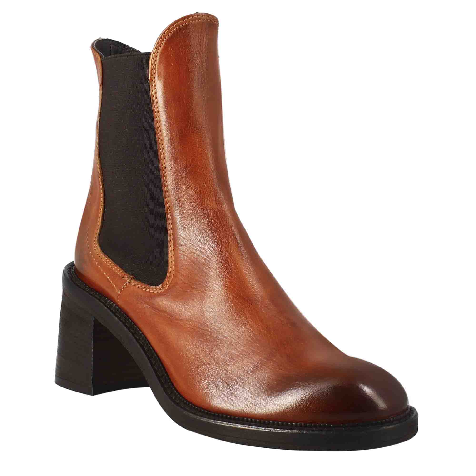 Stivaletto diver chelsea da donna con tacco in pelle lavata colore cuoio - immagine 2