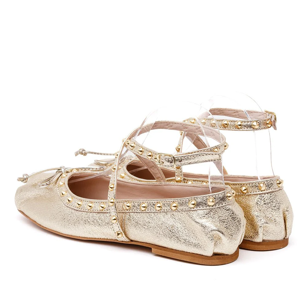 Ballerina in nappa laminata con borchie. - immagine 5