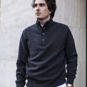 Essential Patch Half Zip