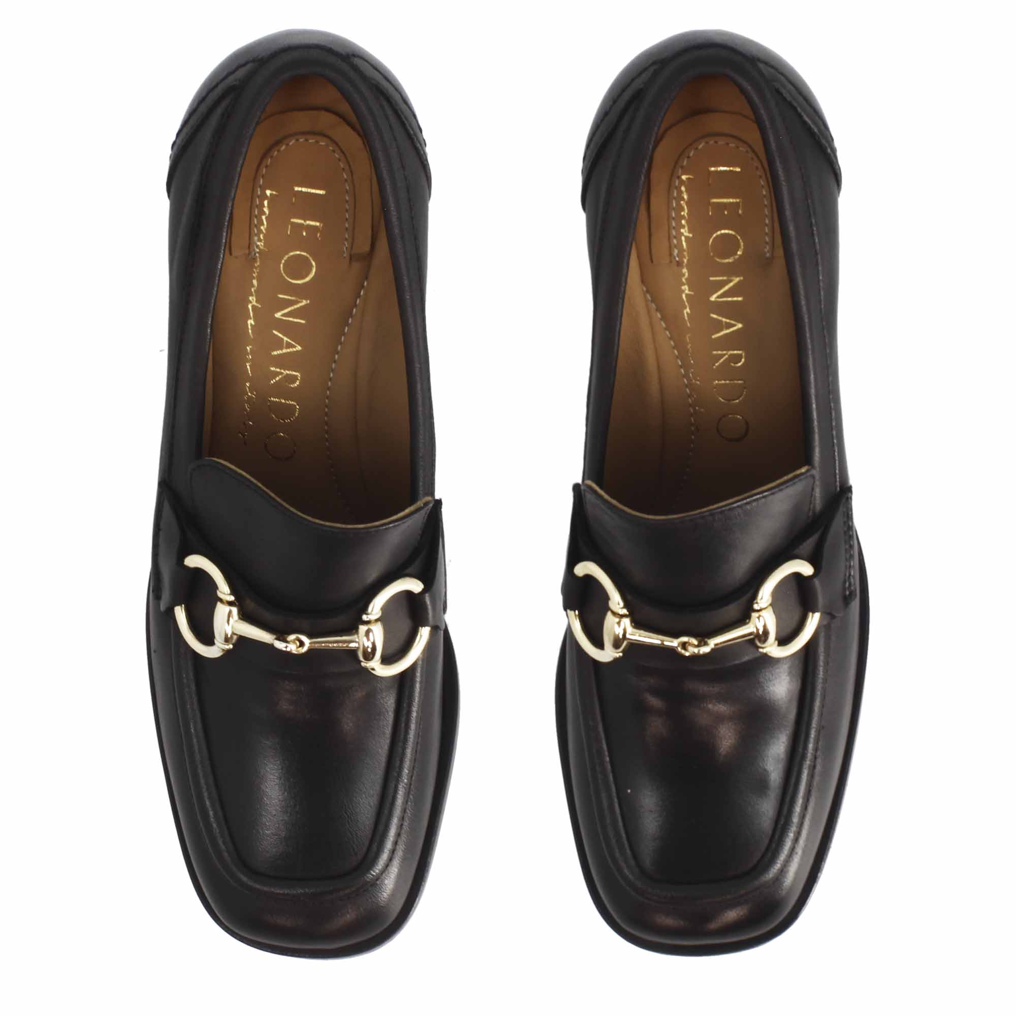 Mocassino tacco alto da donna in pelle colore nero con morsetto - immagine 3