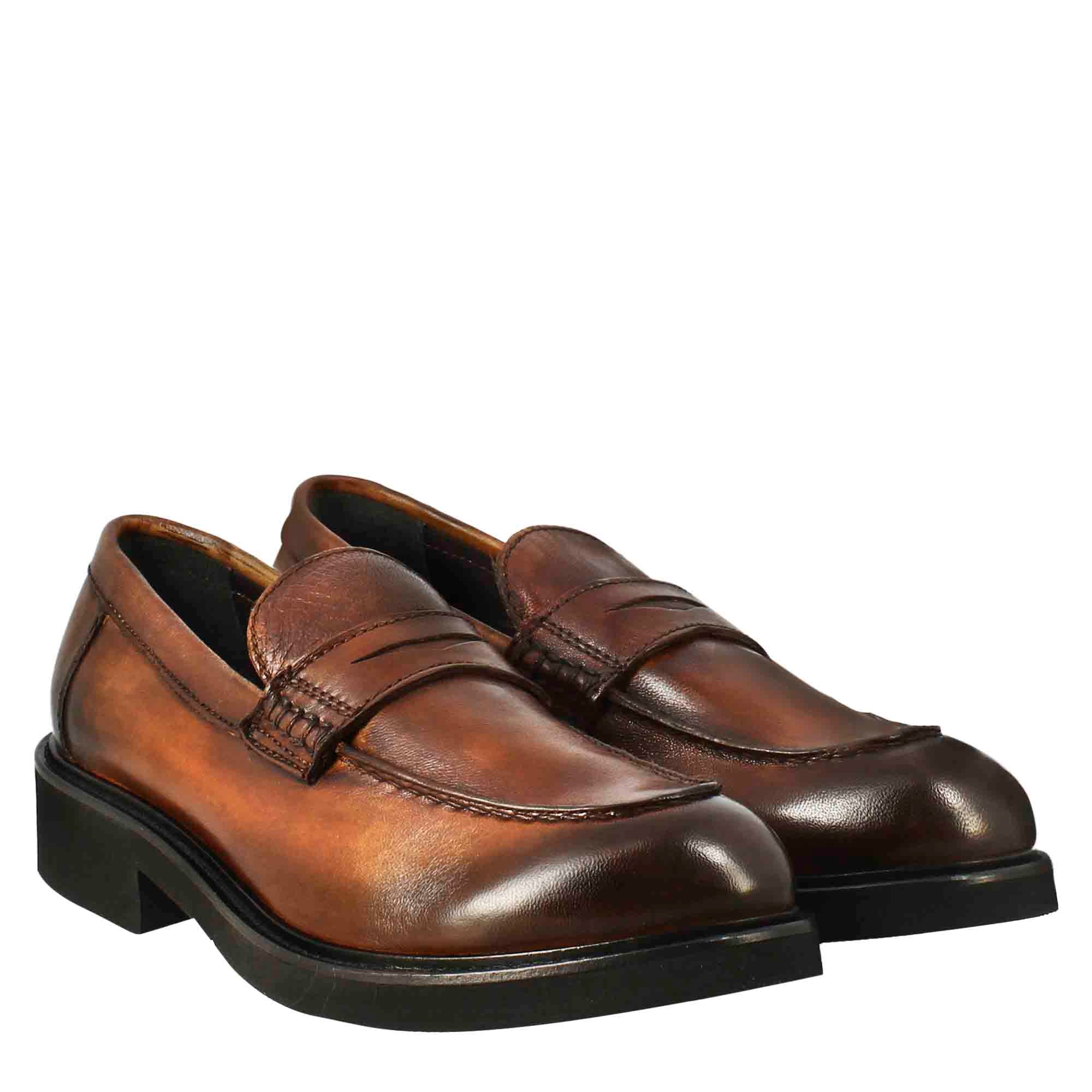 Mocassino da donna paupa in pelle lavata colore cuoio scuro - immagine 8