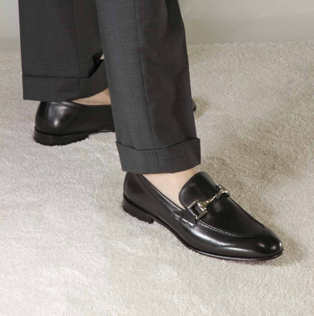 Mocassino classico con morsetto da uomo in pelle colore nero - immagine 7