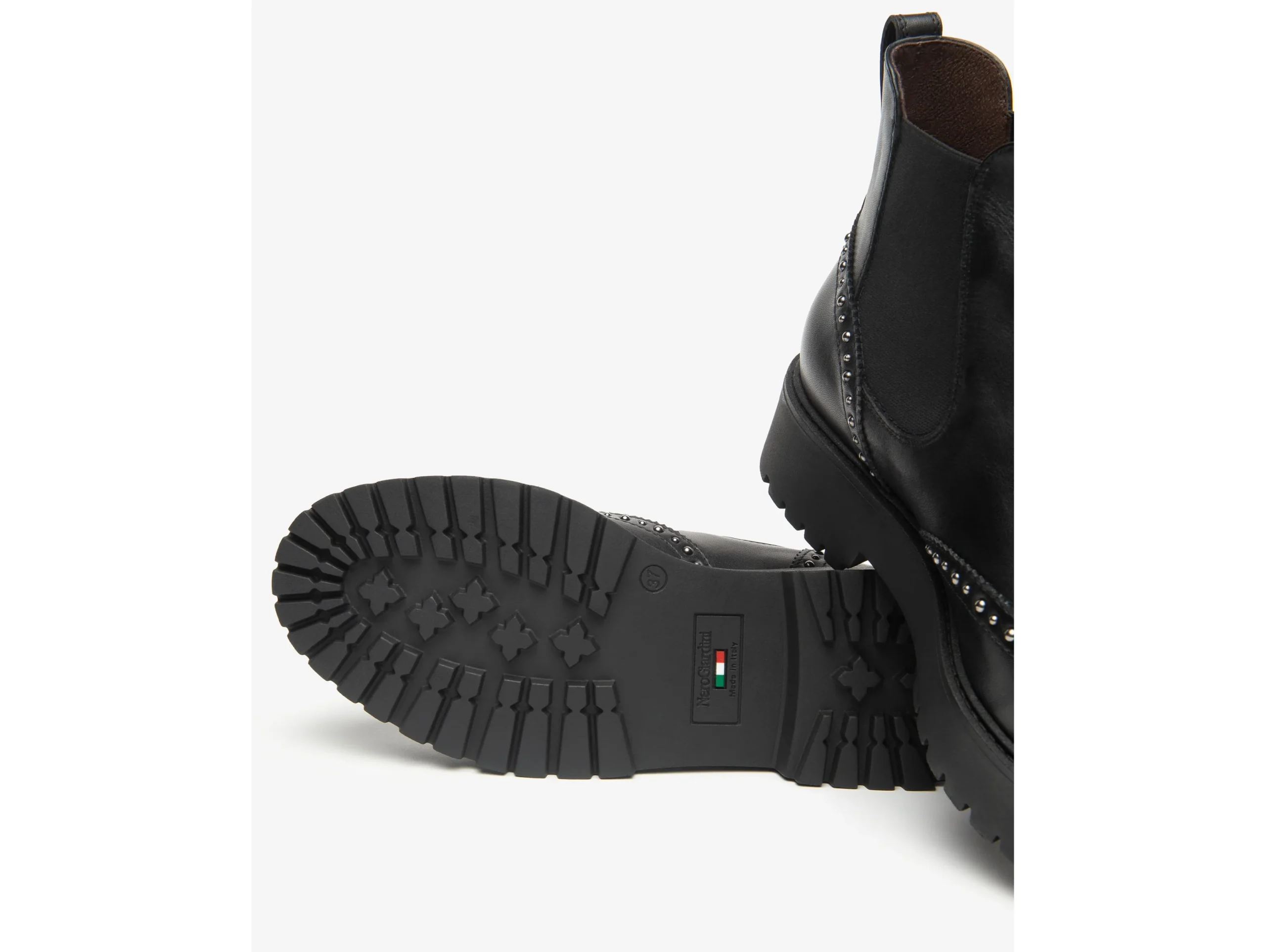 NeroGiardini Stivaletti Chelsea Platform in Pelle Nera con Borchie - immagine 5