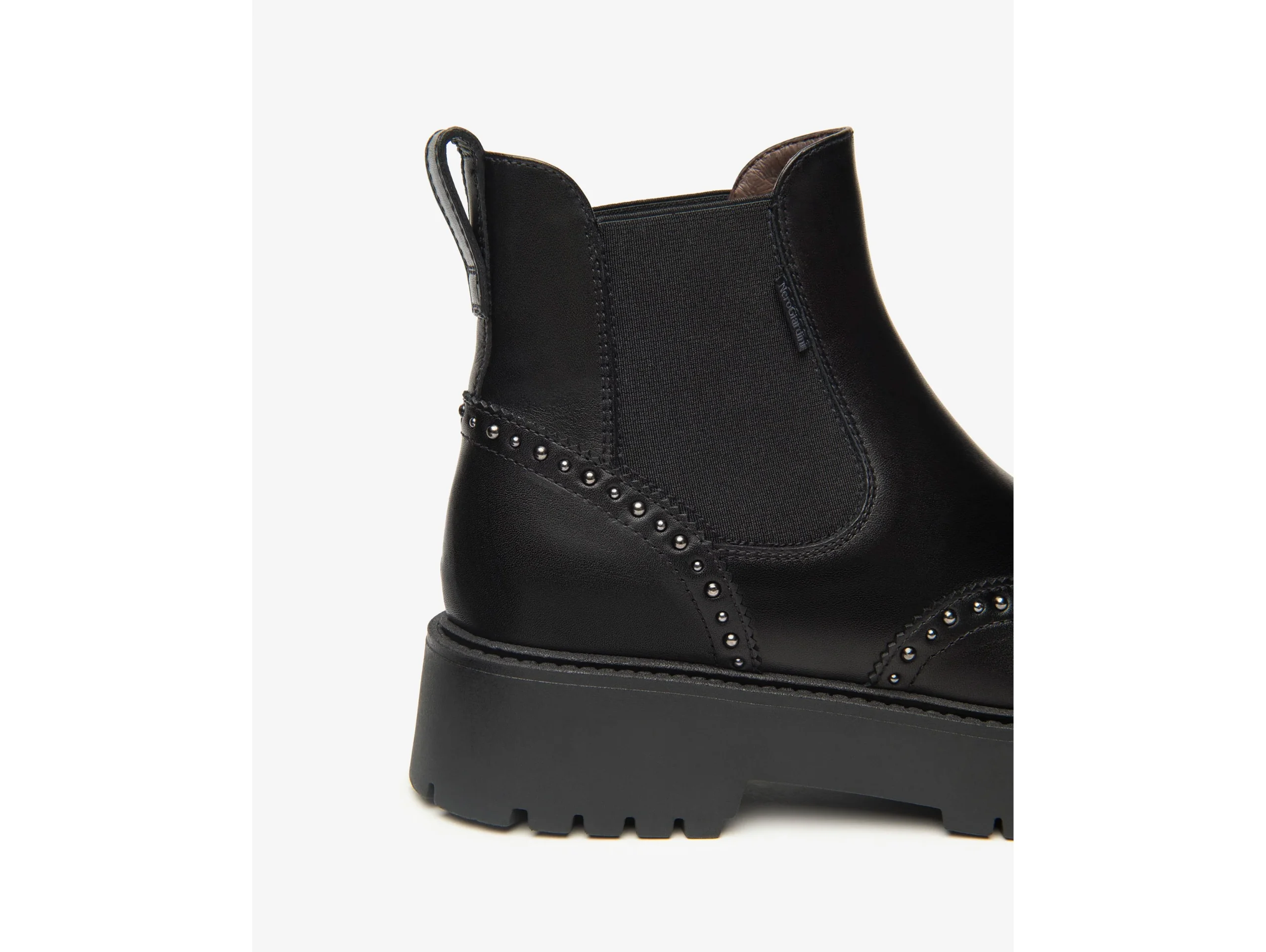 NeroGiardini Stivaletti Chelsea Platform in Pelle Nera con Borchie - immagine 4
